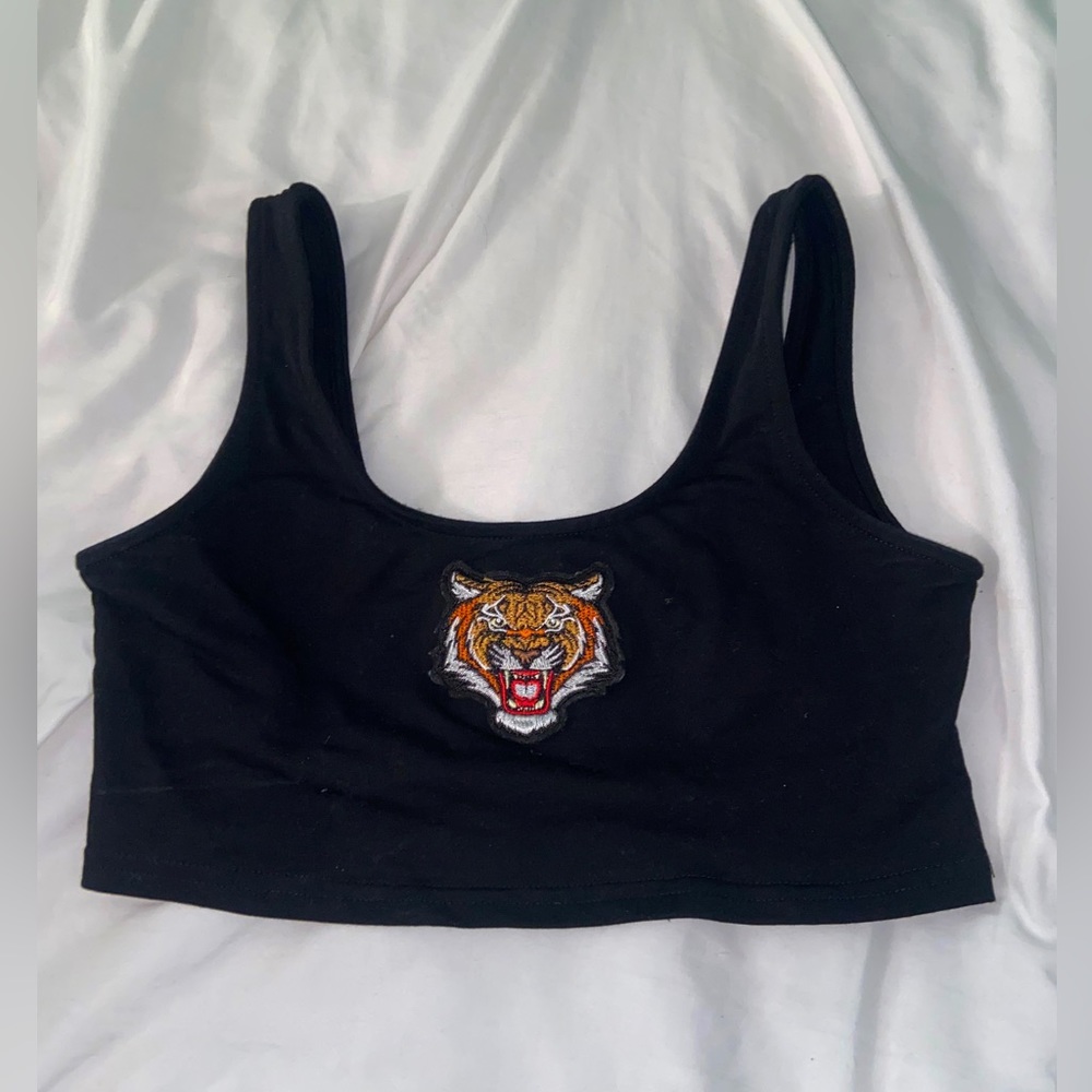 Adika Crop Top